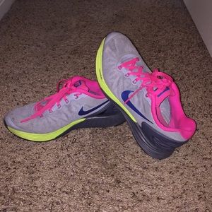 Nike lunarlon size 5